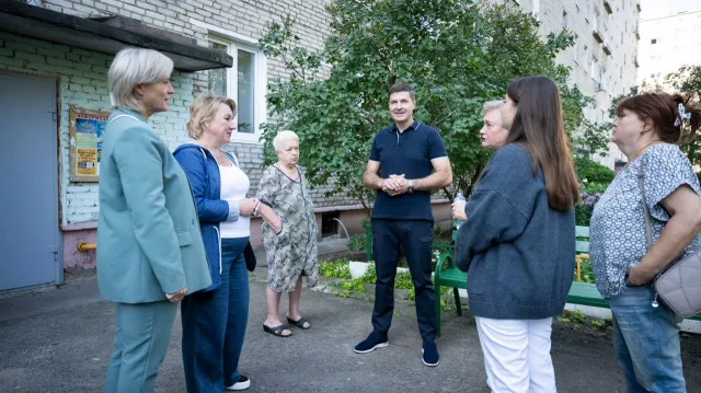 Ремонт кровли многоквартирного дома в Дзержинском перенесли на более ранний срок