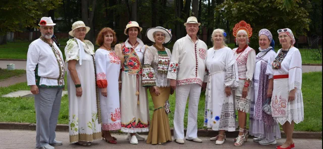 Долголеты Люберец представили коллекцию одежды на областном фестивале «Жемчужина Подмосковья»