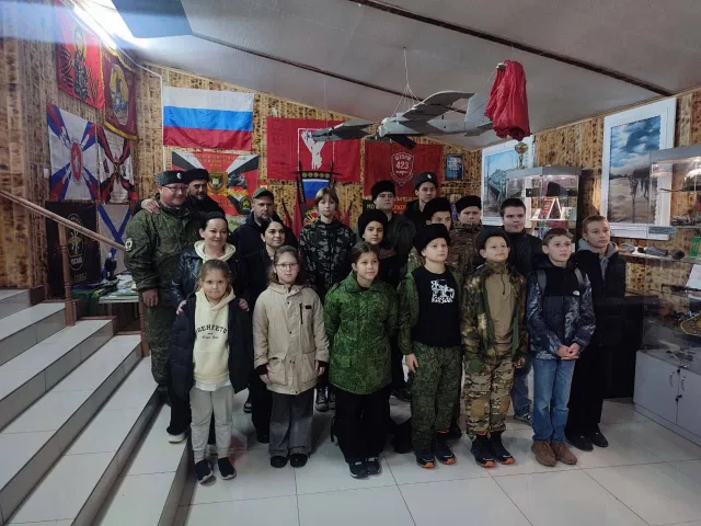 Ветеран СВО из Люберец провел патриотическую экскурсию для молодежи