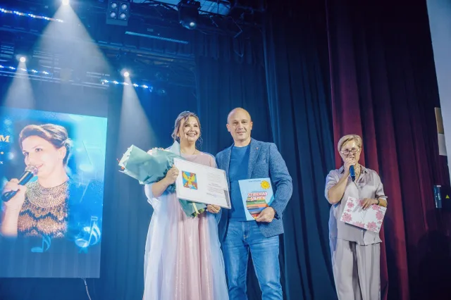 «Единая Россия» организовала творческий вечер Анны Турпановой в Люберцах