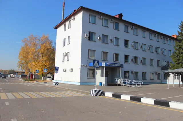 Сотрудники ГАИ напоминают жителям Люберец о преимуществах портала Госуслуги