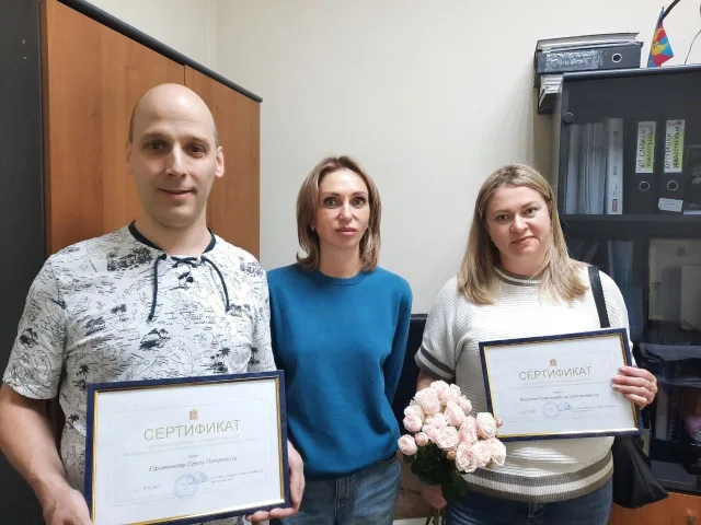 Еще семь сертификатов на переселение из аварийного жилья вручили в Люберцах