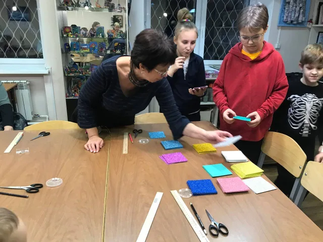 Новогодний мастер-класс для детей особой заботы прошёл в городе Дзержинский Люберец