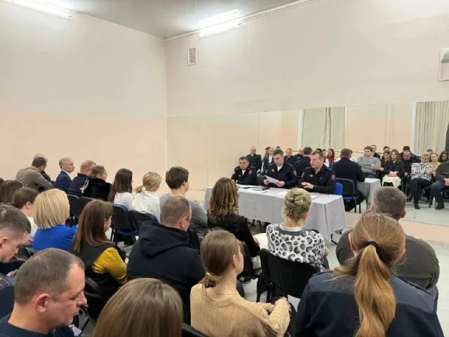 Участковые уполномоченные Люберец провели отчеты перед населением